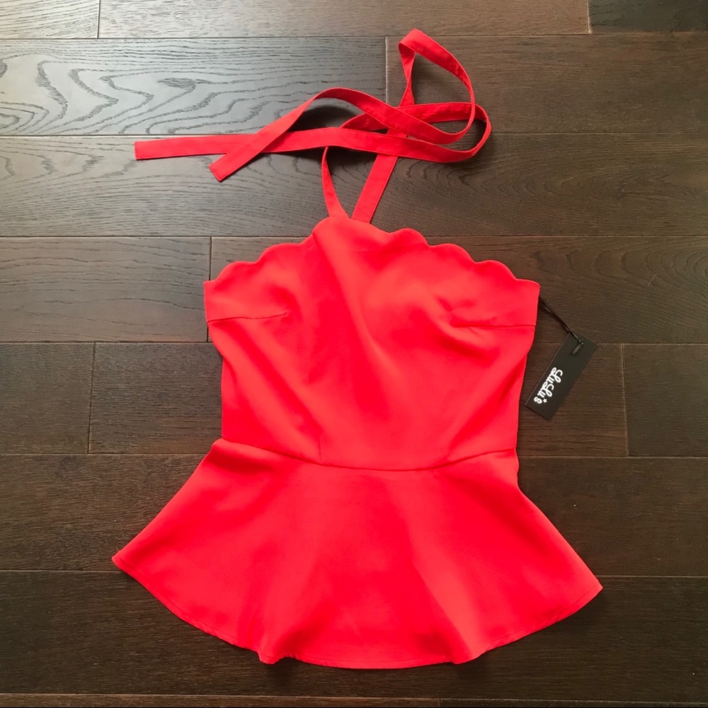 BNWT Lulu’s Peplum Top